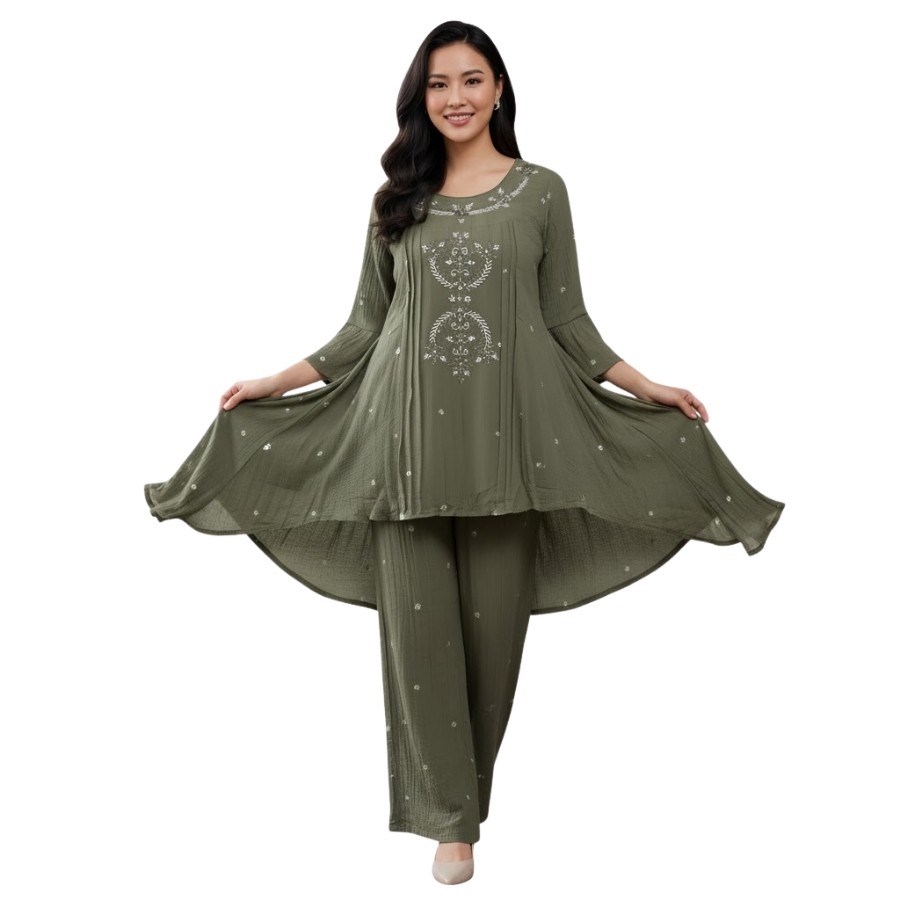 New Arrival – Elegant Embroidered 2-Piece Set (3 Colors Available)